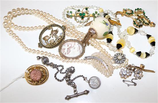 Goldstone-set oval pinchbeck brooch, 7 costume brooches, various, watch fob, pearl necklace & sundries